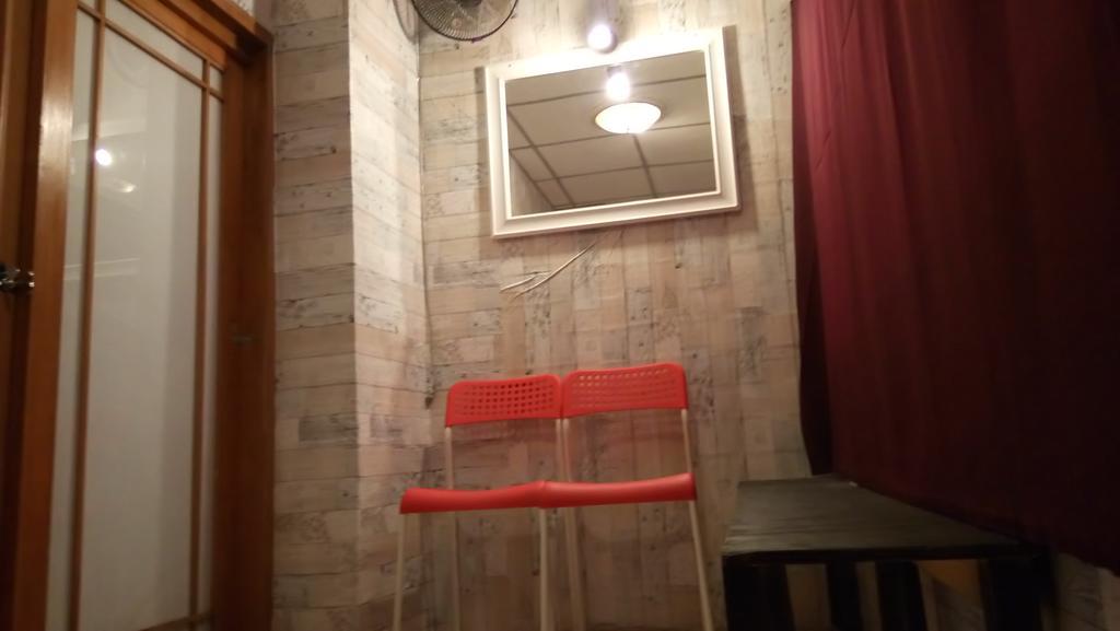 E&G Guest House Bangkok Exterior photo